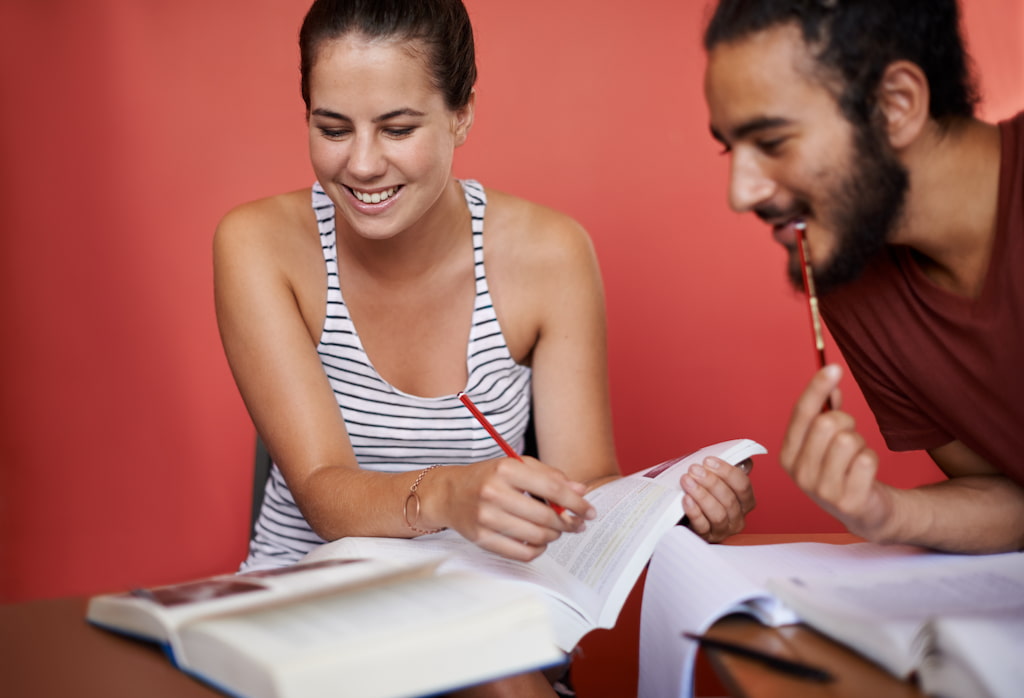 acadèmia-anglès-sabadell-estudiant-examen